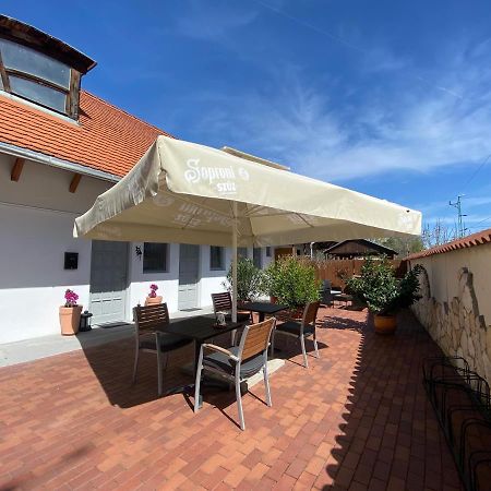 Szkita Panzio Bed & Breakfast Balatonmariafurdo Ngoại thất bức ảnh